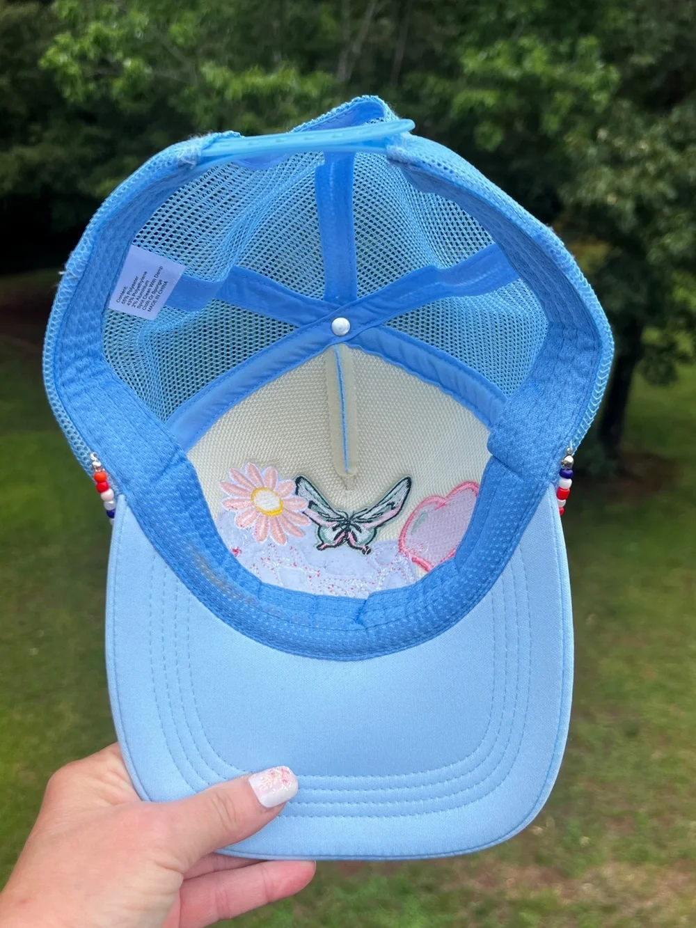 Pretty Blue Trucker Hat Butterfly Daisy Beaded Snapback NWOT